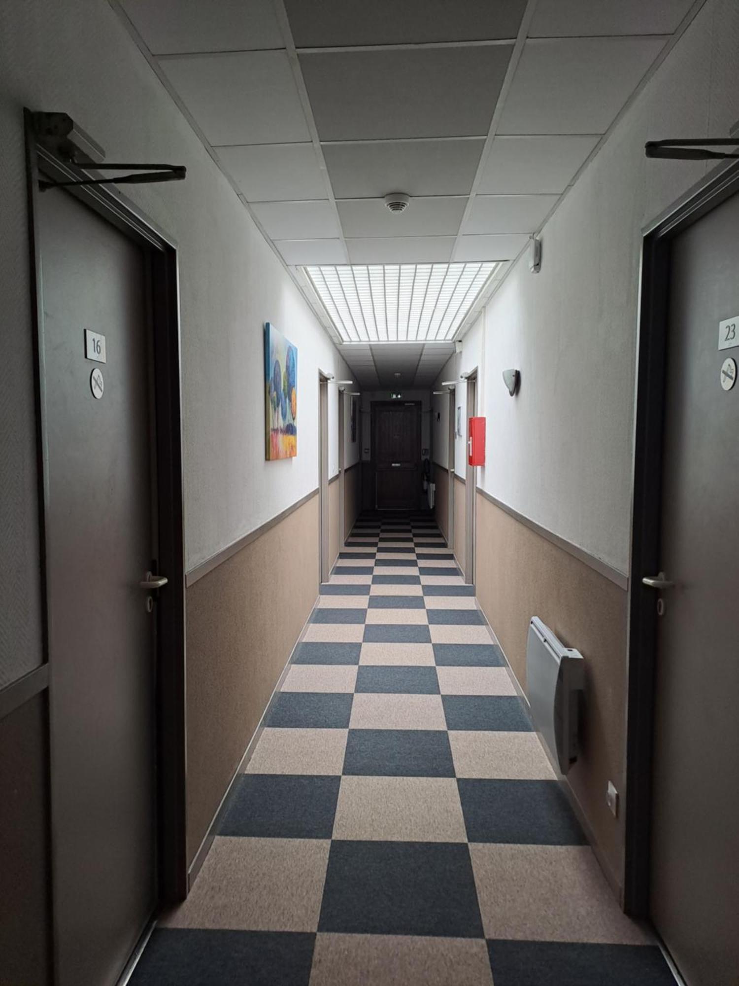 Hotel Le Grand Chene Gièvres Zewnętrze zdjęcie